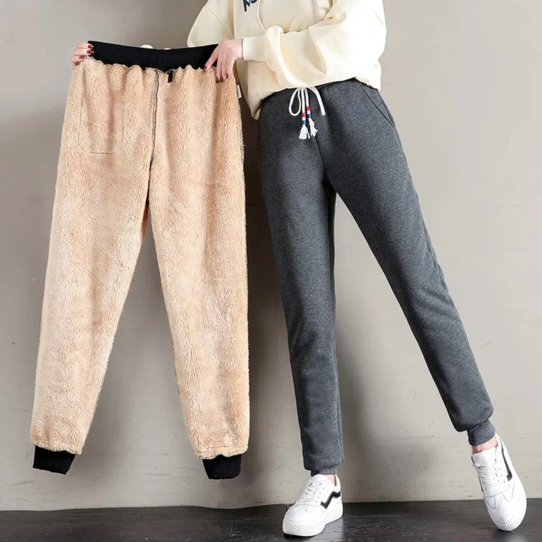 Carol Winter Sweatpants | Stylish & Comfy 1