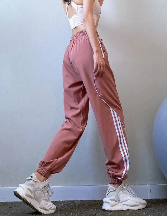 Carrie Sweatpants | Comfy & Stylish 3