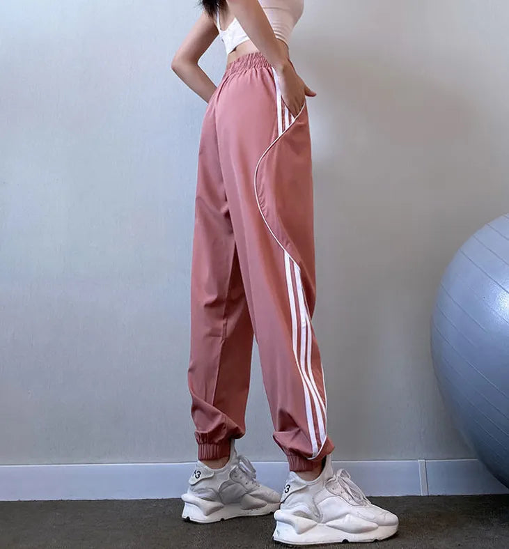 Carrie Sweatpants | Comfy & Stylish 5