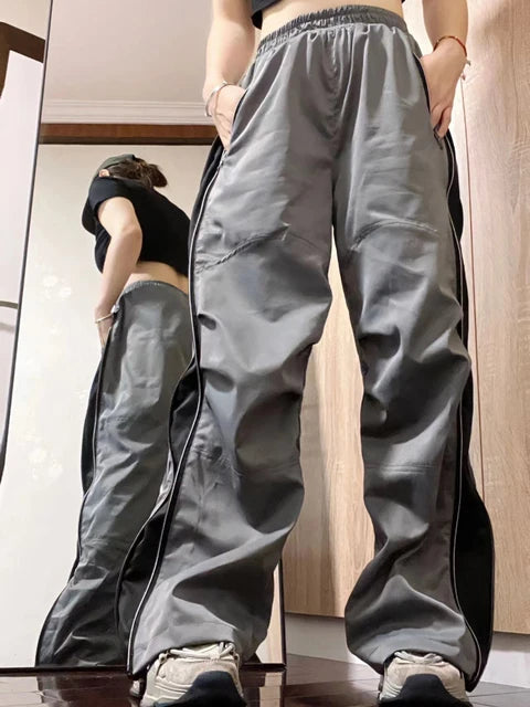 Cheska Sweatpants | Stylish & Sporty 10