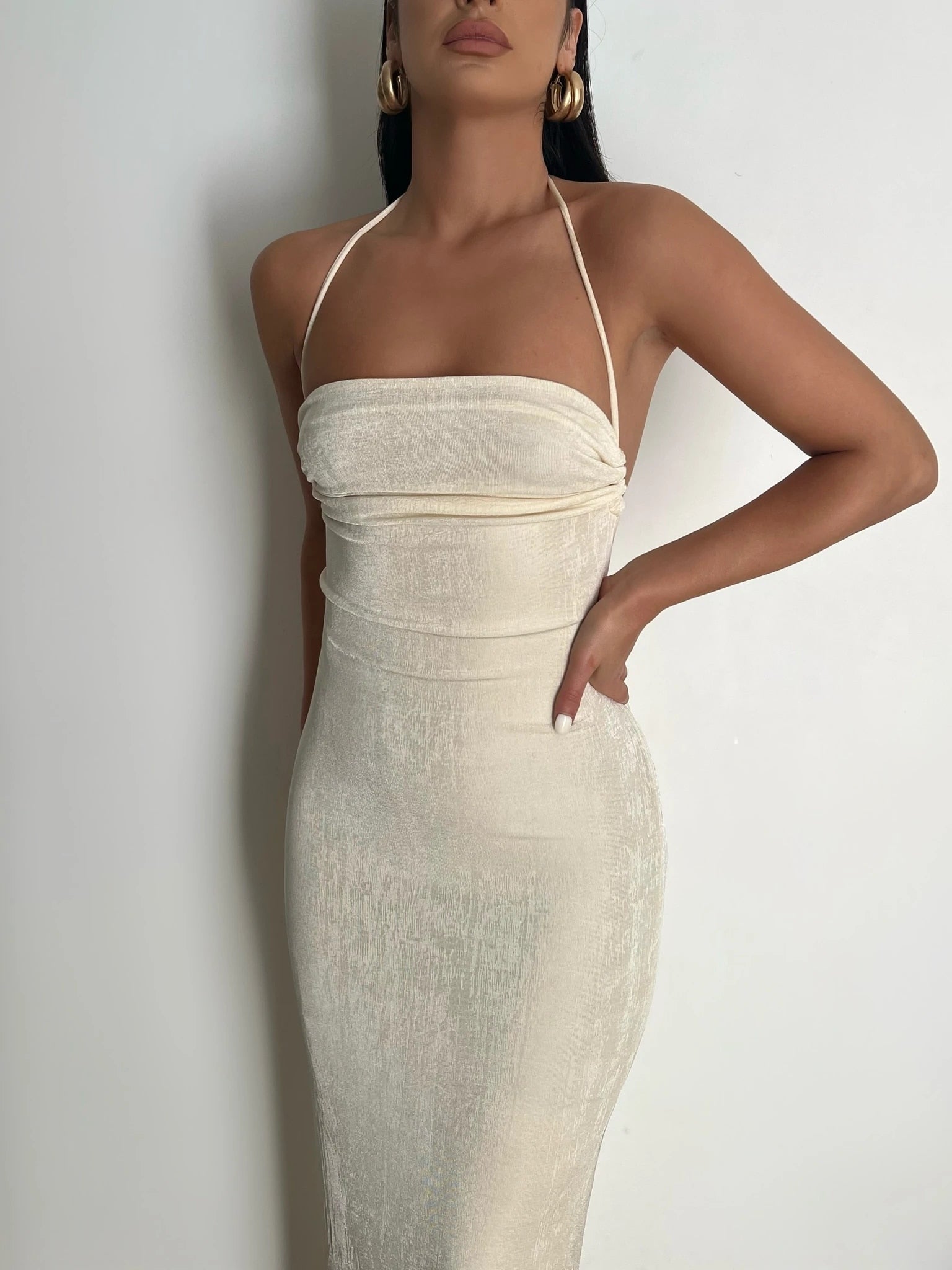 Fayen Low Back Dress | Make a stunning entrance & exit 5