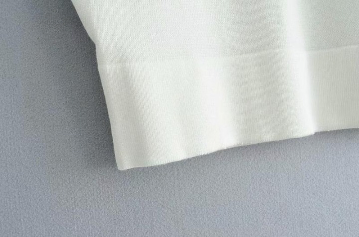 Jazzlyn Top | A Must-Have for Every Fashionista 3