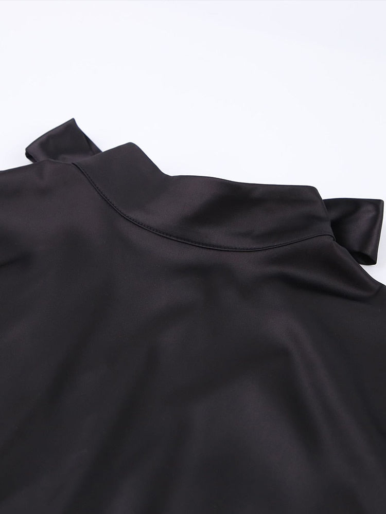 Loïs Satin Dress | With a beautiful bow and open back 3
