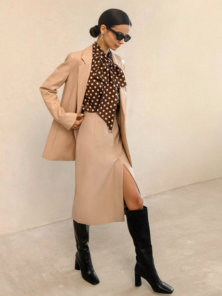 Mina Leather Skirt | With sexy slit 3