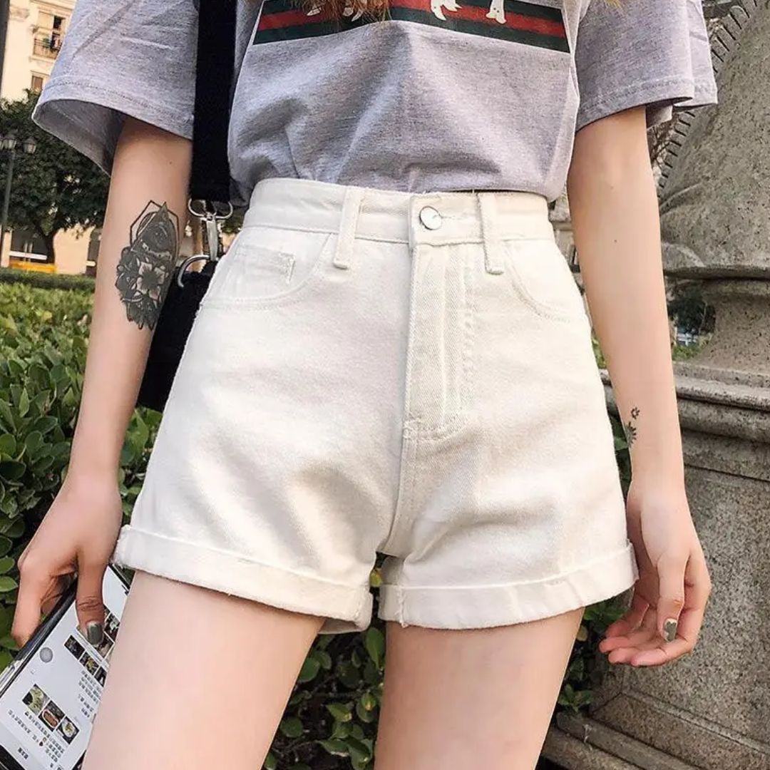 Sammy Jackson Carole Short Jeans | Trendy & Casual 2