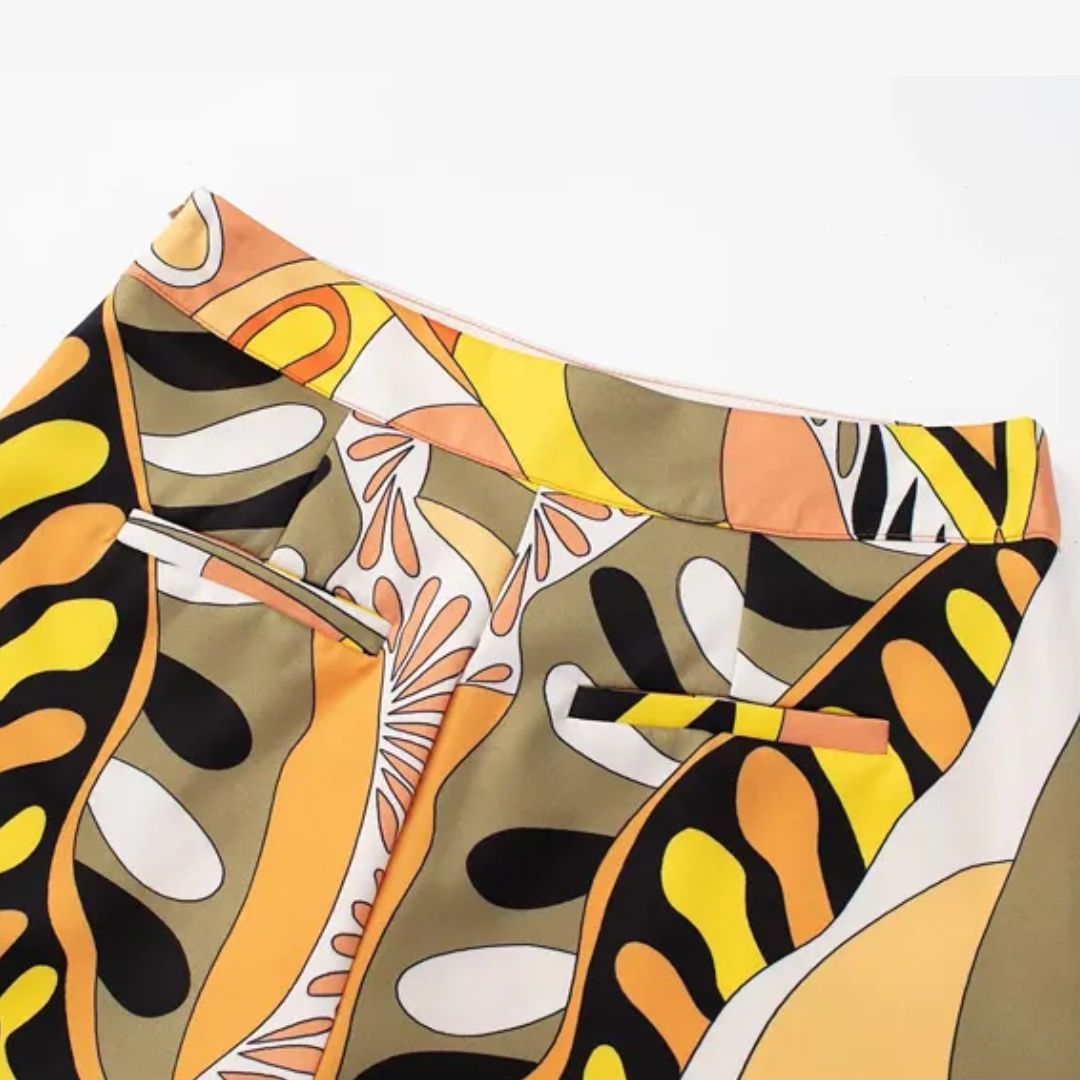 Sammy Jackson Hailey Mini Short | Vibrant & Festive 3