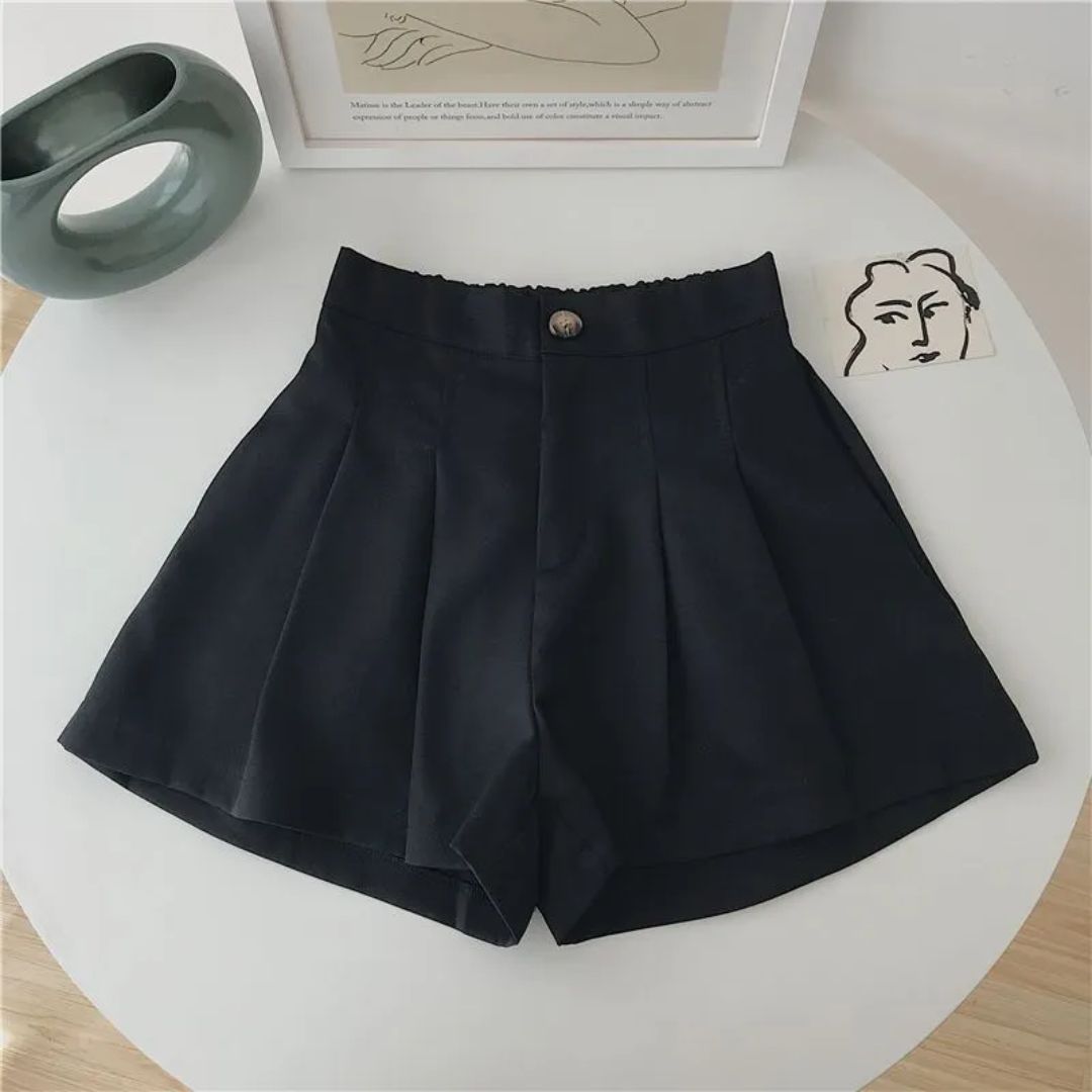 Sammy Jackson Lara Shorts | Trendy & Flattering 1