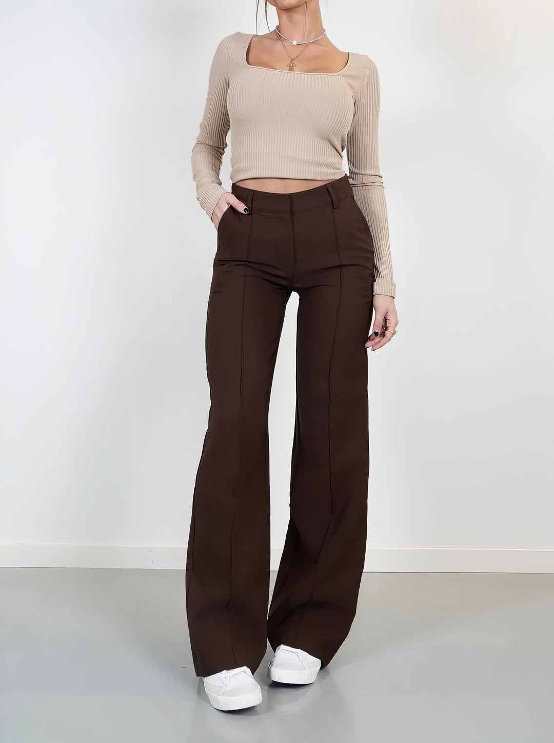 Stylish Wide-Leg Women's Pants – Aurelia 6