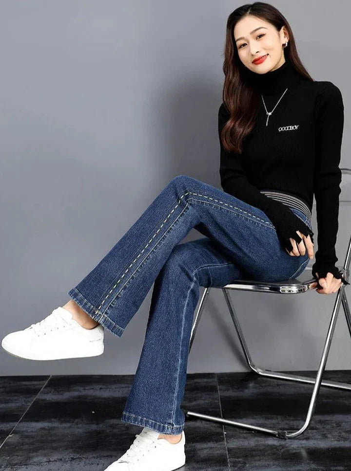 Trendy Flared Women's Jeans – Alessa 1