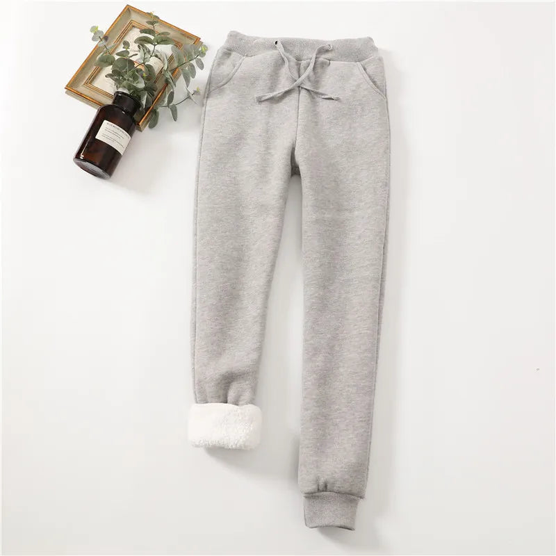 Winnie Sweatpants | Stylish & Versatile 1