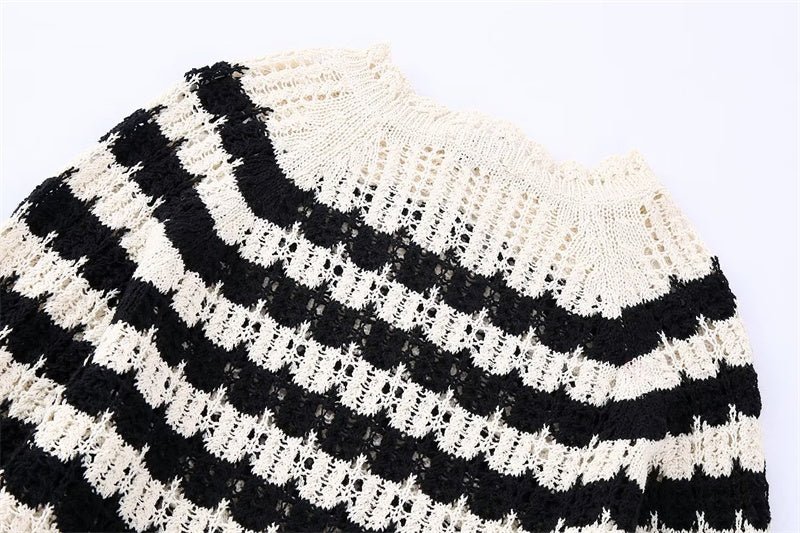 ZACK RAIN Women Black and White Striped Cutout Knit Crew Neck Pullover 2022 Fall/Winter Ladies Vintage Sweater Loose Female Tops 2